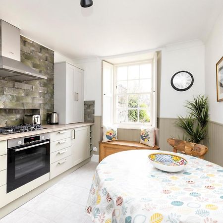 Joivy Beautiful Apartment, Private Garden, Calton Hill 爱丁堡 外观 照片