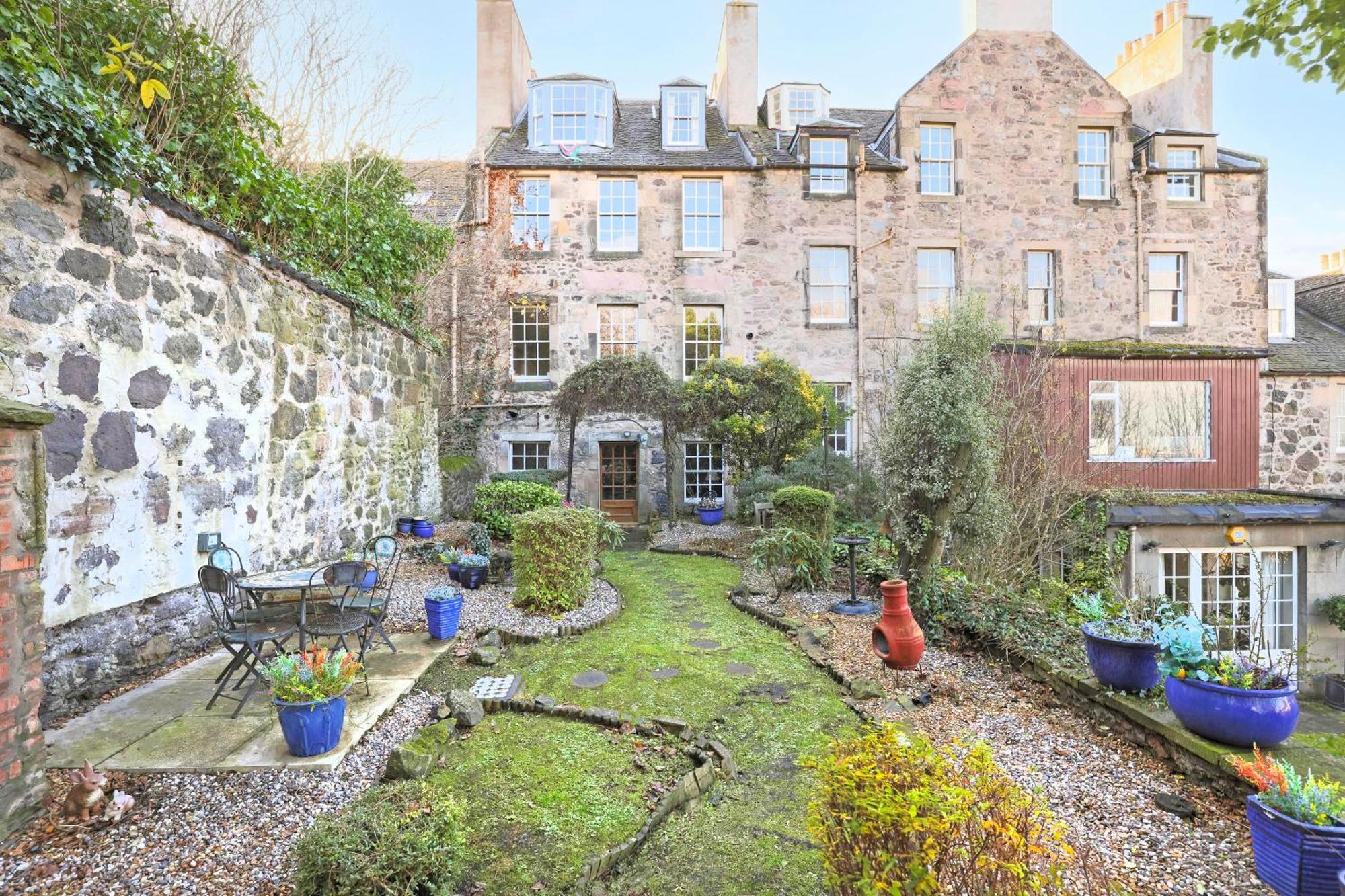 Joivy Beautiful Apartment, Private Garden, Calton Hill 爱丁堡 外观 照片