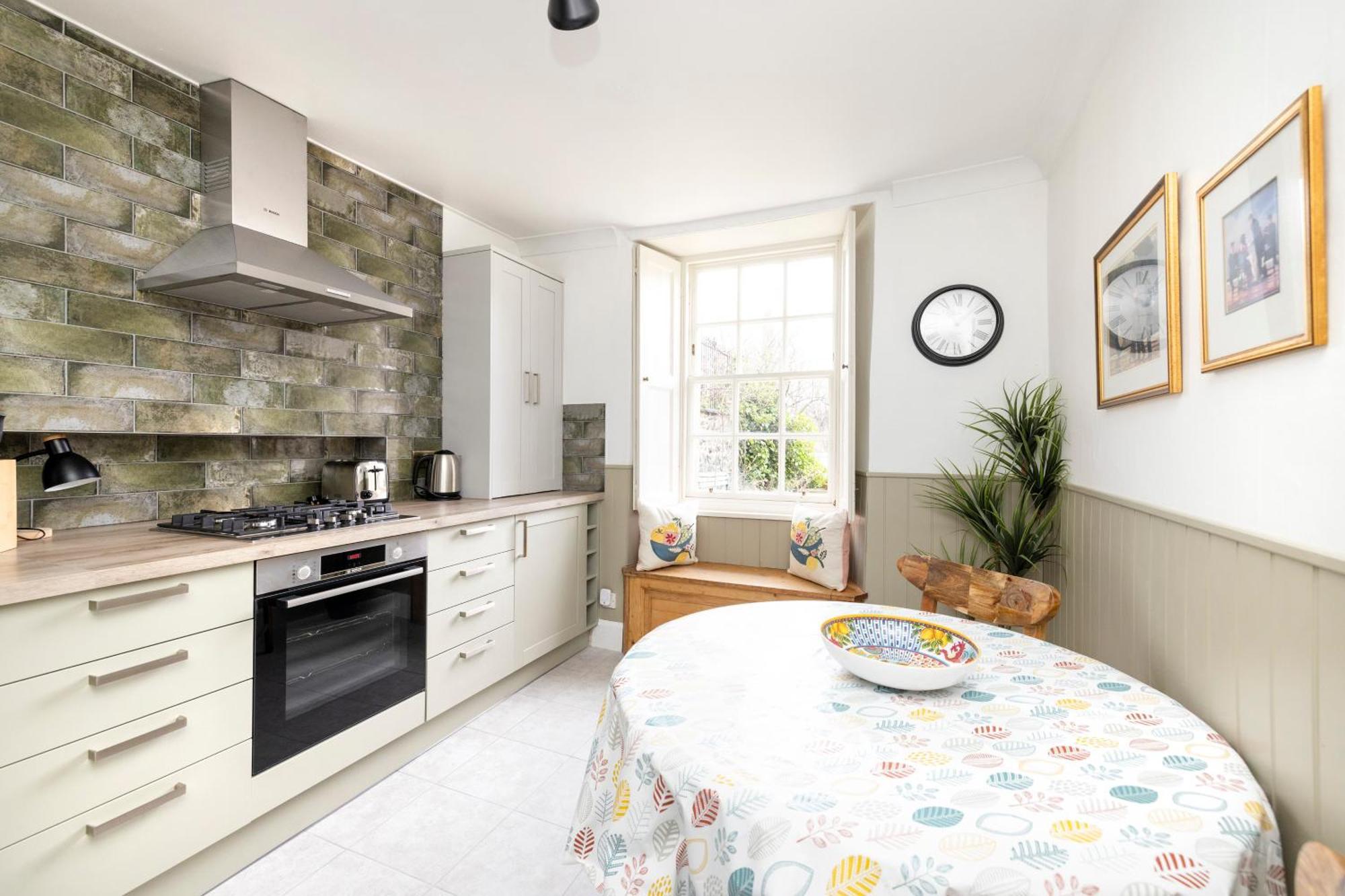Joivy Beautiful Apartment, Private Garden, Calton Hill 爱丁堡 外观 照片