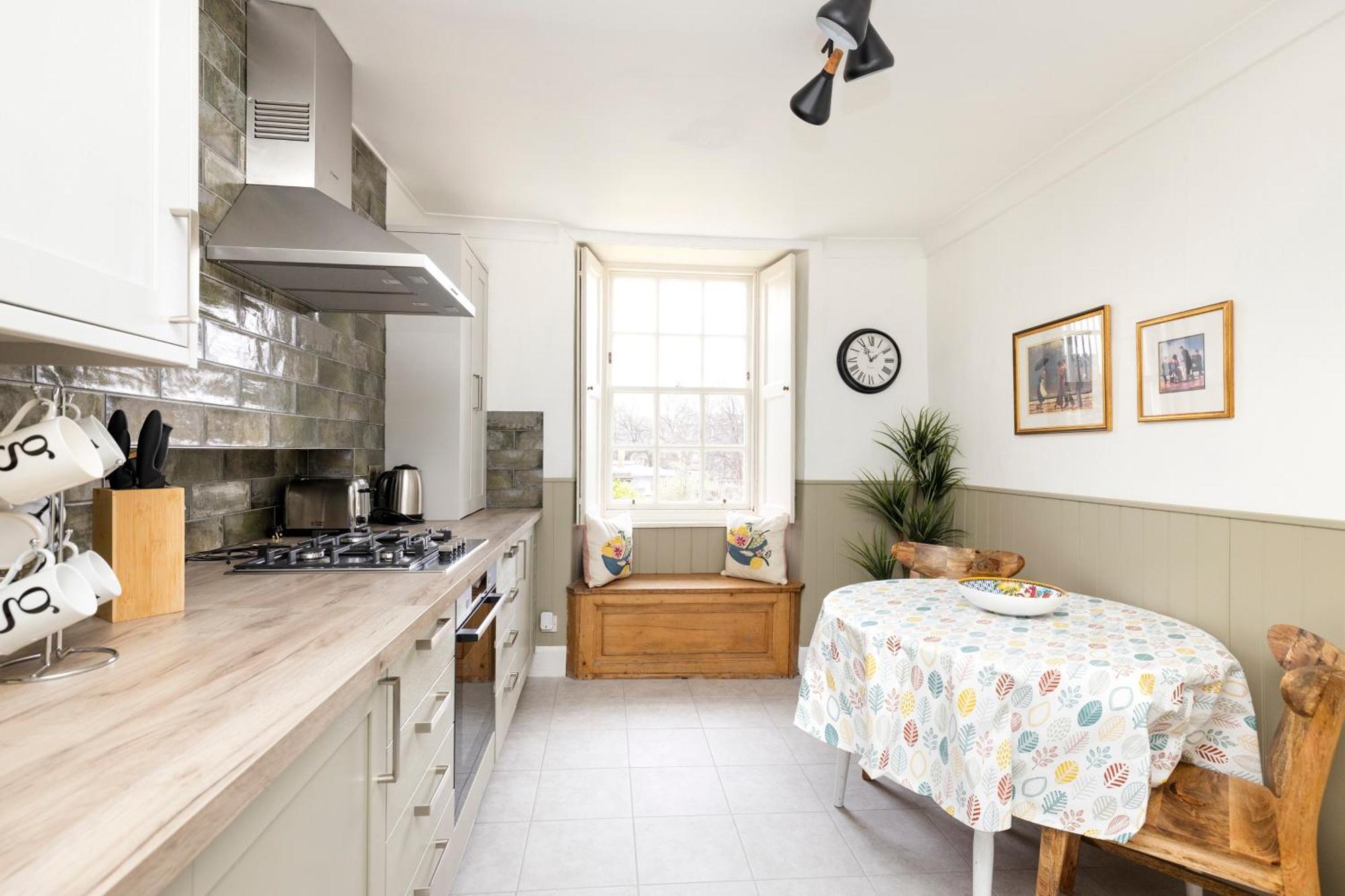 Joivy Beautiful Apartment, Private Garden, Calton Hill 爱丁堡 外观 照片